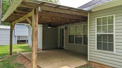 105 Foxdale Dr in Lagrange, GA - Building Photo - Building Photo
