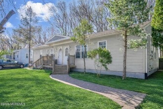 28 Oak Ln in Plumsted, NJ - Building Photo - Building Photo