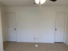 210 Calixto Ct in San Marcos, TX - Building Photo - Building Photo