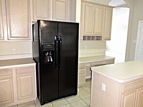416 Jeffdale Dr in Burleson, TX - Building Photo - Building Photo