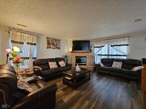 10633 Cyrus Dr in Indianapolis, IN - Building Photo - Building Photo