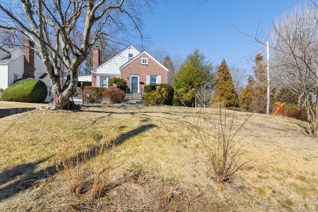 10 Taft Ln in Ardsley, NY - Building Photo