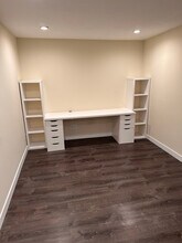 2405 SW 106th St in Seattle, WA - Building Photo - Building Photo