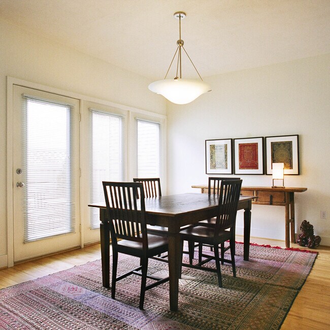 244 Yardley Way in Pittsburgh, PA - Building Photo - Building Photo