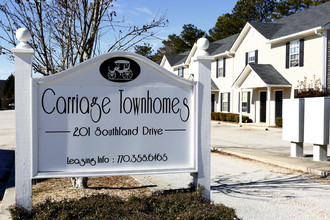 Carriage Townhouses in Barnesville, GA - Foto de edificio - Building Photo