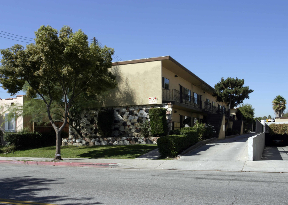 619 S Chapel Ave in Alhambra, CA - Building Photo