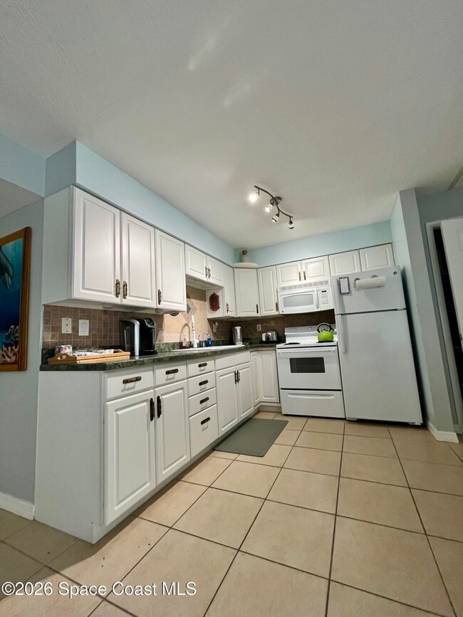 199 Wakulla Ln in Cocoa Beach, FL - Building Photo - Building Photo