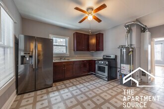 5128 W Henderson St in Chicago, IL - Building Photo - Building Photo