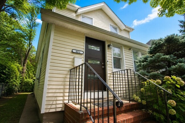 property at 401 Broad Ave