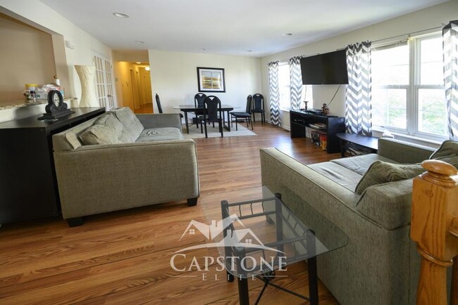 206 Matthews Drive in Newark, NJ - Building Photo - Building Photo