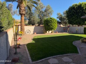 8054 E Del Trigo in Scottsdale, AZ - Building Photo - Building Photo