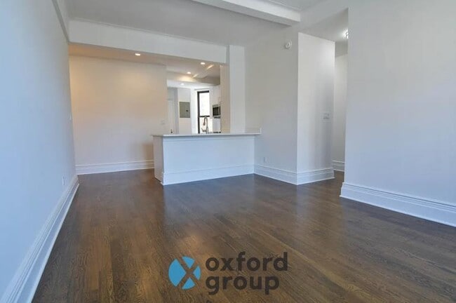 property at 22 W 68th St