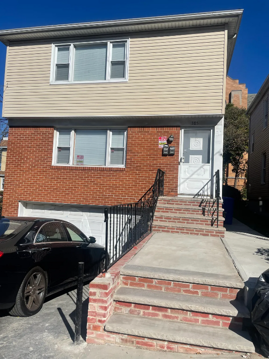 385 16th Ave in Irvington, NJ - Building Photo