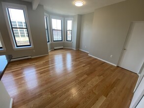 30 Isabella St, Unit 2 in Boston, MA - Building Photo - Building Photo