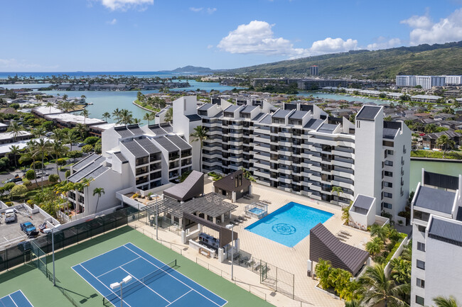 Esplanade in Honolulu, HI - Foto de edificio - Building Photo