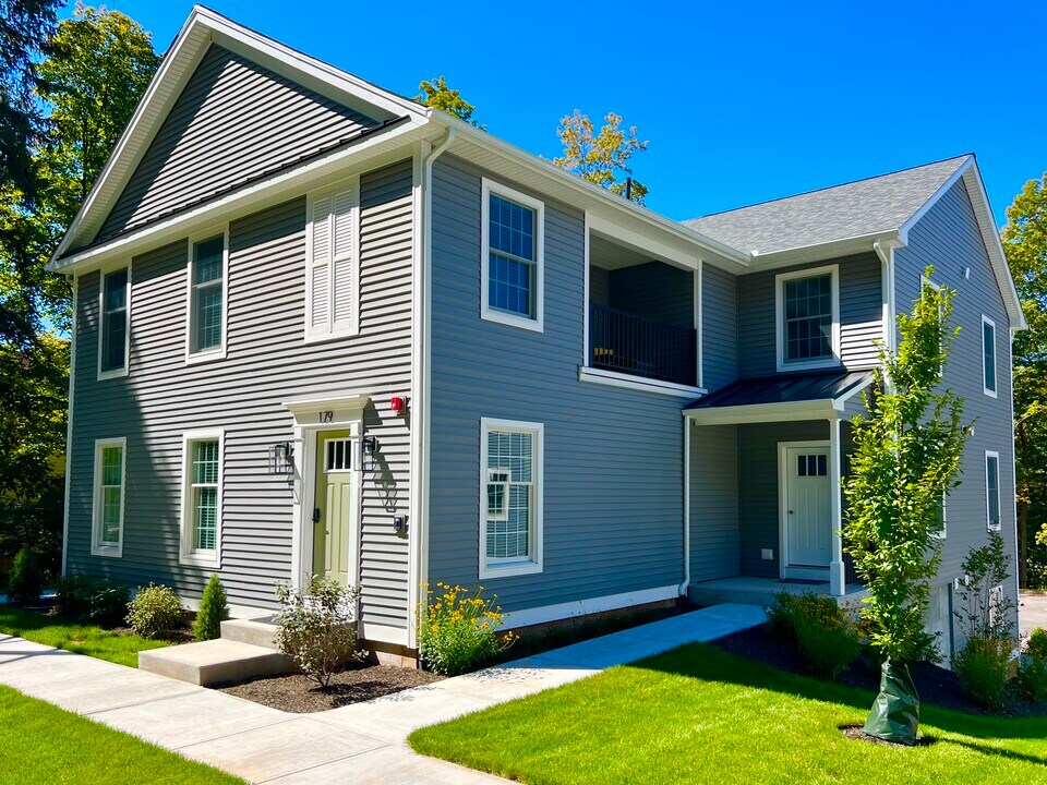 179 Butternut St in Middletown, CT - Foto de edificio