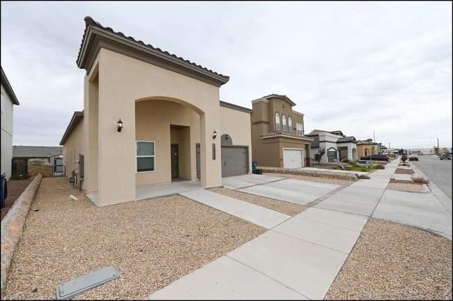 property at 14905 Tierra Haven Ave