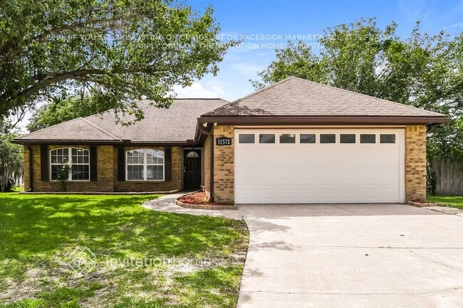 property at 11572 Twin Oaks Dr