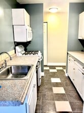 52 Shrewsbury Green Dr in Shrewsbury, MA - Building Photo - Building Photo