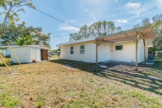 4201 63rd St N in Kenneth City, FL - Building Photo - Building Photo