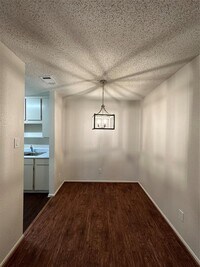 7900 N Stadium Dr photo'