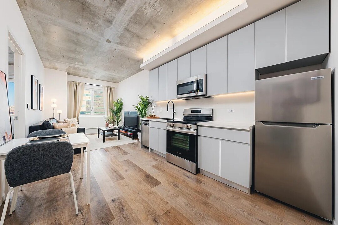 4720 Third Avenue in Bronx, NY - Building Photo