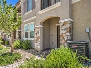 462 Ylang Pl in Henderson, NV - Building Photo - Building Photo