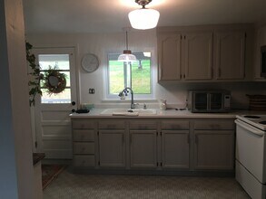 440 Cole Rd in Sarver, PA - Foto de edificio - Building Photo