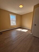 123 Montowese St-Unit -C in Branford, CT - Building Photo - Building Photo