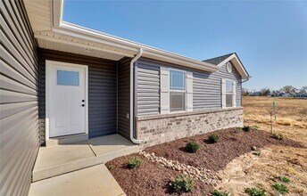 403 Andrew Joseph Dr in Wentzville, MO - Building Photo - Building Photo