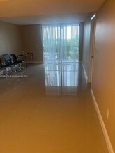 5550 NW 44th St, Unit 403B in Lauderhill, FL - Building Photo - Building Photo