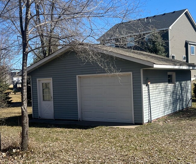 15051 Nowthen Blvd NW in Ramsey, MN - Building Photo - Building Photo