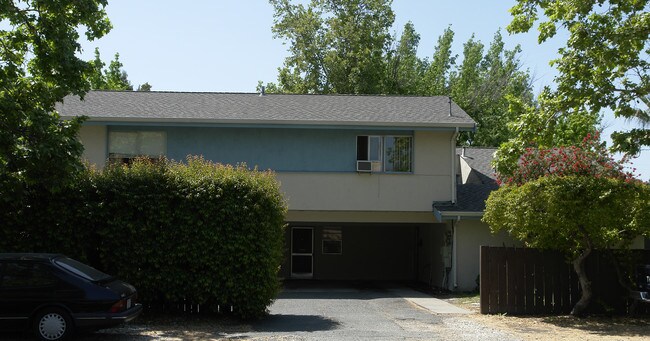 1845 Oak Park Blvd in Pleasant Hill, CA - Building Photo - Building Photo