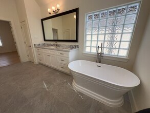 10607 Enclave Shadows Ct in Houston, TX - Building Photo - Building Photo