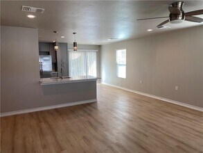 174 Soul Harvest Pass in San Marcos, TX - Foto de edificio - Building Photo