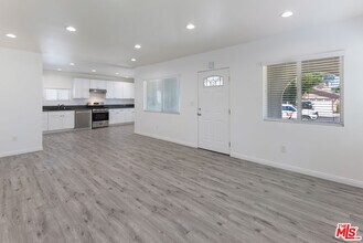 5949 Troost Ave in Los Angeles, CA - Building Photo - Building Photo