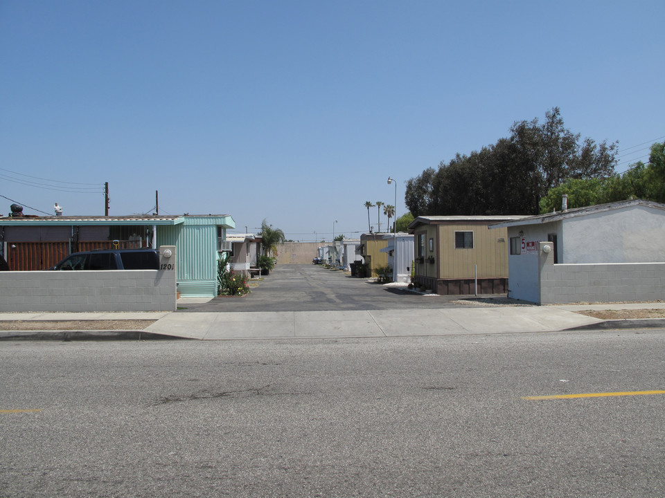 1201 W 228th St in Torrance, CA - Building Photo