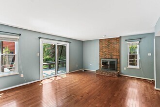 10069 Cape Ann Dr in Columbia, MD - Building Photo - Building Photo