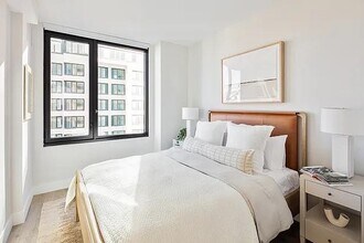 54 Crown St in Brooklyn, NY - Building Photo - Building Photo