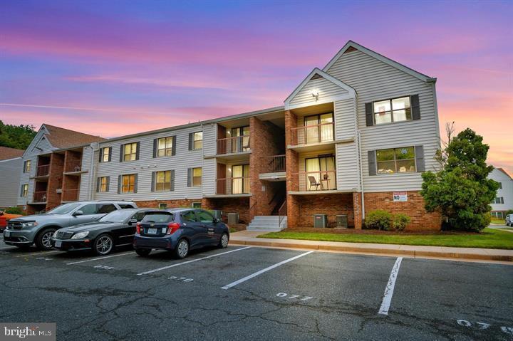 100 Buckingham Ln in Stafford, VA - Building Photo