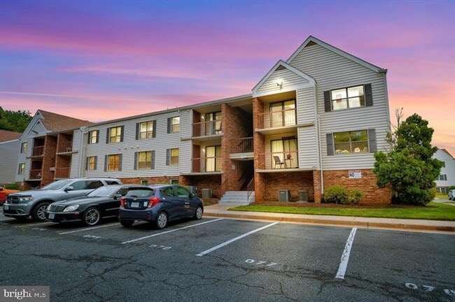 property at 100 Buckingham Ln