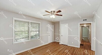 3206 Bayless Dr SW in Huntsville, AL - Building Photo - Building Photo