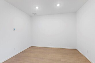 1203 Buffalo Run in Tomball, TX - Building Photo - Building Photo