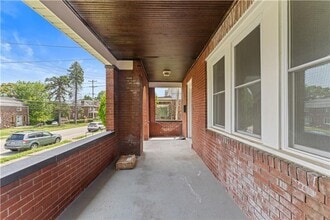 2929 Middletown Rd in Pittsburgh, PA - Building Photo - Building Photo