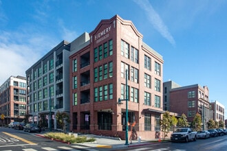 The Emery in Emeryville, CA - Foto de edificio - Building Photo