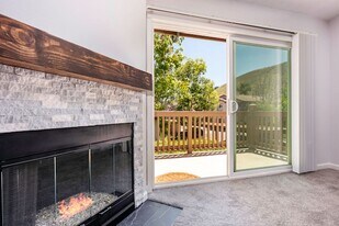 10 Timbre in Rancho Santa Margarita, CA - Building Photo