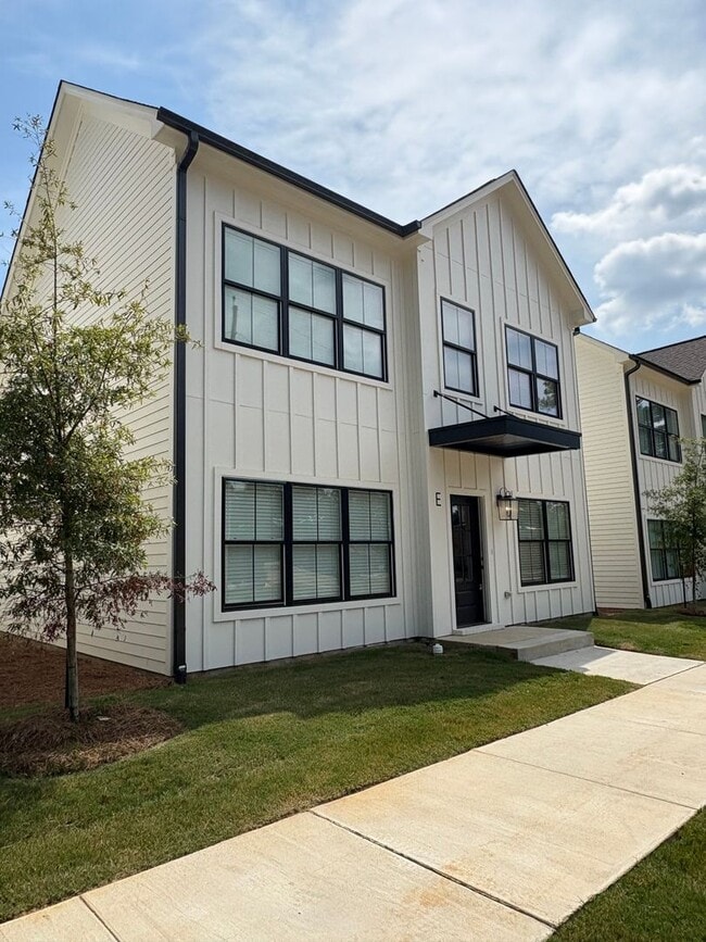 property at 1203 Ivy Rd