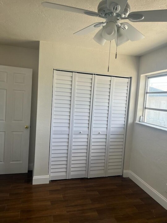 2310 Avenue S in Riviera Beach, FL - Building Photo