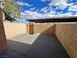 6341 W Washington Ave in Las Vegas, NV - Building Photo - Building Photo