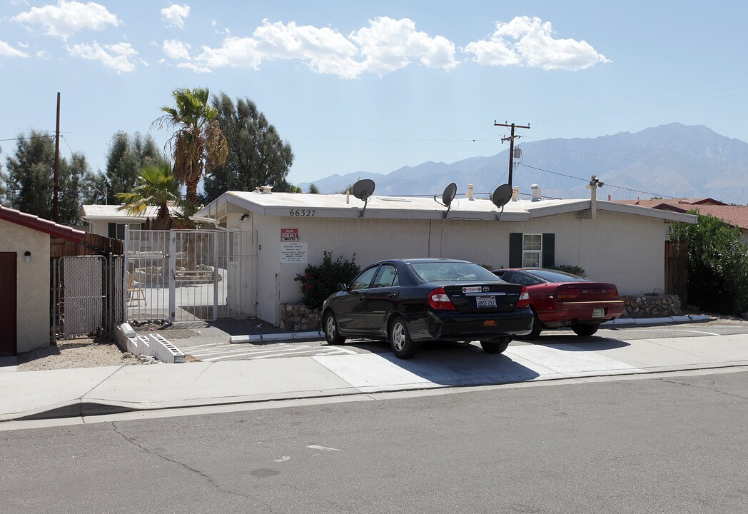 66327 7th St in Desert Hot Springs, CA - Building Photo